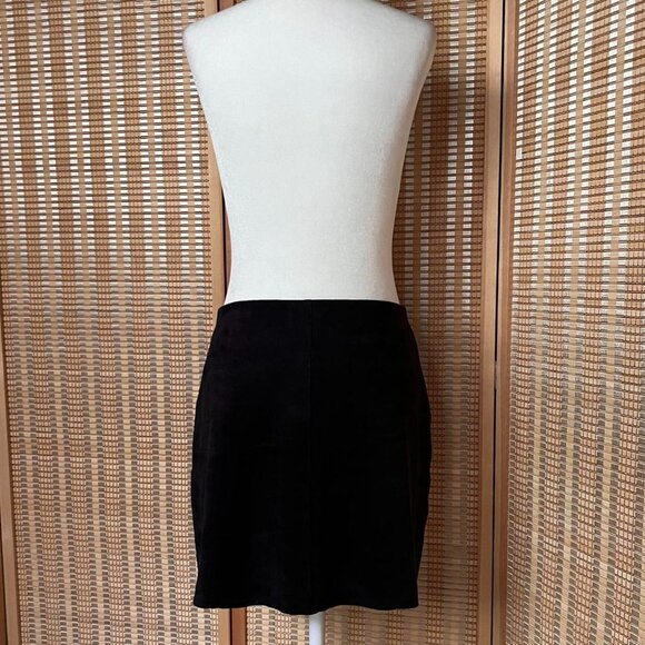 Liberty Garden multicolored brown faux suede mini skirt - Picture 2 of 3